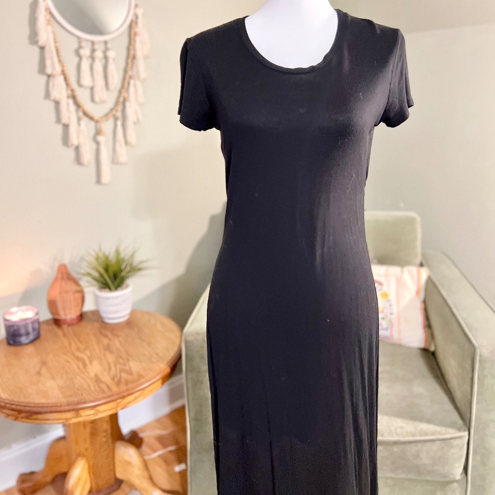 ❌ SOLD ❌ LONGLINE TUNIC TEE WITH SLITS